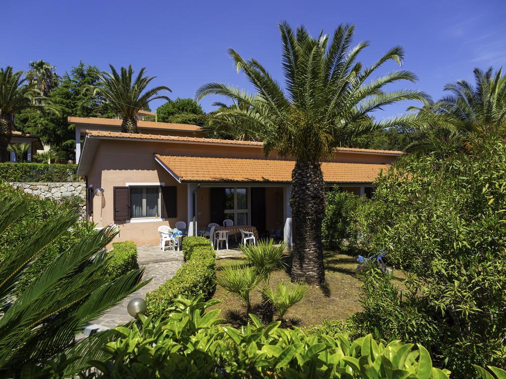 Residence Belvedere Capoliveri  Exterior photo